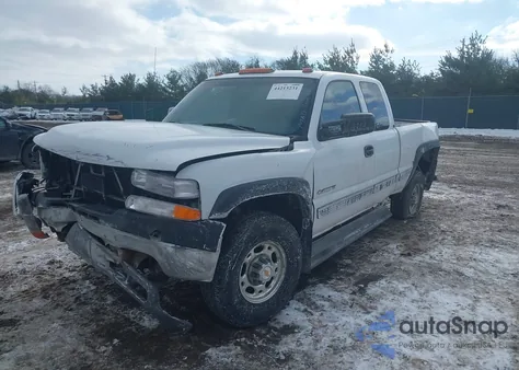 2001 Chevrolet Silverado 2500Hd Ls z USA, uszkodzony, nr VIN 1GCHK29U81E270970